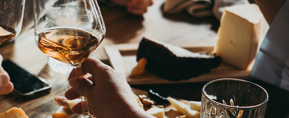 Wine Gift Baskets Toronto.webp